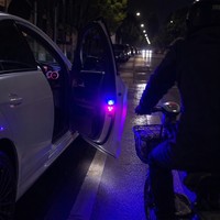 Lampu Peringatan Pintu Mobil Nirkabel LED Sensor Pintu Terbuka Lampu Strobo Anti-tabrakan Lampu Dekorasi Interior Mobil