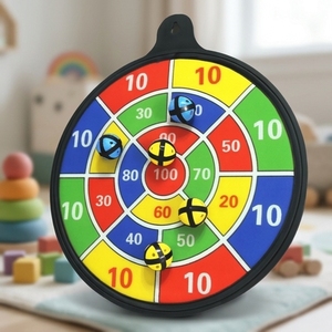 Juego de Dardos Seguro para Niños, Juego de Dardos Infantil OEM Ecológico, 6 Dardos, 6 Pelotas Adhesivas, Imán Textil de Plástico - Product Image 1