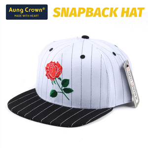 Gorras Snapback Bordadas de 6 Paneles de Alta Calidad al por Mayor, Gorra Snapback de Dos Tonos con Visera Plana y Logotipo Bordado Personalizado, Estilo Hip Hop - Product Image 1