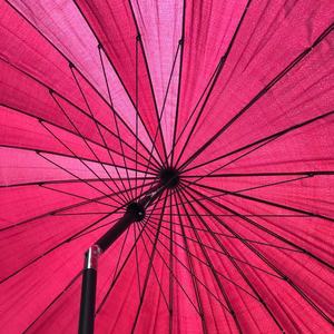 Parasol de jardin extérieur avec mât en acier 24K, levage par manivelle, protection anti-UV, en polyester, style traditionnel, pour cour et balcon - Product Image 2