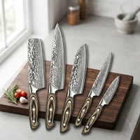 Couteau de Chef Ambidextre Fait Main en Acier Damas 67 Couches avec Manches en Bois de Guibourtia Rouge, Lame Droite, 6 Lames Durables et Tranchantes