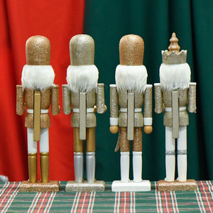 2024 nouvelles décorations de noël 30cm 12 pouces <span class=keywords><strong>grand</strong></span> beau soldat en étain en bois <span class=keywords><strong>casse</strong></span>-<span class=keywords><strong>noisette</strong></span> décoration pour cadeau de noël artisanat exquis - Product Image 3