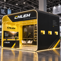 Stand d'exposition moderne à arche incurvée avec éclairage LED intégré, solution de présentation pour AIMExpo