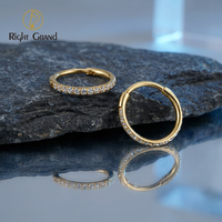 Boucles d'oreilles ASTM F136 en titane plaqué PVD, sans décoloration, serties de zircon cubique, sertissage CNC, piercing de nez, clicker