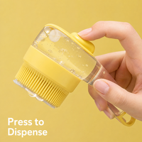 Brosse de bain pour animaux de compagnie avec distributeur de savon, poils en silicone doux, massage et toilettage pour chats et chiens, en plastique