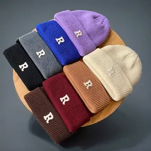 R lettre bonnet enfant en bas âge automne hiver épais chaud Bonnet couleur unie laine tricoté chapeau hommes et femmes à la mode marque pull chapeau