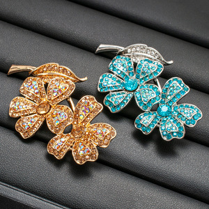 Broche de Flor con Diamantes, Broche de Pintura al Óleo con Incrustaciones de Diamantes - Product Image 3