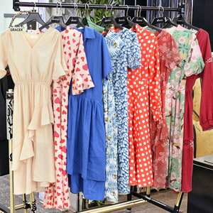 Abiti Casual da donna di seconda mano di alta qualità stili misti per balle confezionate all'ingrosso di vestiti usati a basso prezzo per l'estate - Product Image 3