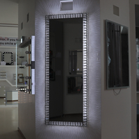 Miroir sur pied de luxe à écran tactile LED avec cadre en cristal moderne, miroir de corps entier, miroir de vanité, OEM ODM