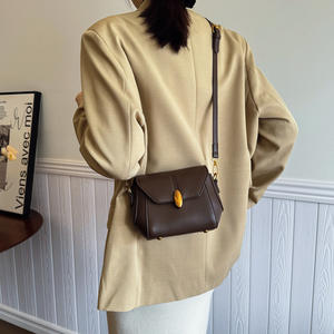 バッグ製造レディースPUレザークロスボディバッグ高品質で人気の小さなハンドバッグロック付き - Product Image 5