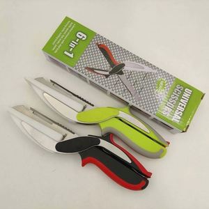 Tijeras de Cocina Inteligentes 2 en 1, Prácticas para Cortar Alimentos, Frutas y Verduras, con Tabla de Cortar Integrada, 2024 - Product Image 3