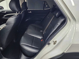 รถยนต์มือสอง K-I-A Stonic ไม่เกิน 3 ปี ผู้จำหน่ายที่ได้รับการยืนยัน K-I-A Stonic KX1 จากประเทศจีน - Product Image 6