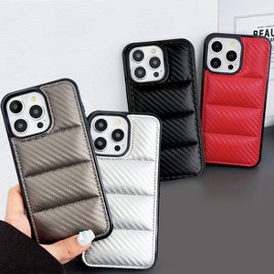 Funda Protectora para Teléfono con Diseño de Chaqueta Acolchada, Textura de Fibra de Carbono, para 17 16 11 12 13 14 15, Tacto Suave, Cubierta Rígida - Product Image 1