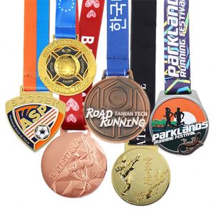 Médailles personnalisées en or, argent, cuivre pour le football, le taekwondo, la musculation, les sports, en alliage métallique, avec pulvérisation de couleur 3D, médaille de course à pied - Product Image 1