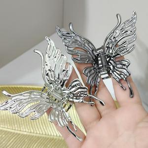 กิ๊บติดผมรูปผีเสื้อสีเงินขนาดใหญ่ แข็งแรง ทนทาน สำหรับ<span class=keywords><strong>ผม</strong></span>บางและ<span class=keywords><strong>ผม</strong></span>หนา เครื่องประดับแฟชั่นสำหรับผู้หญิง - Product Image 3