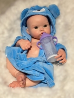 Poupée Reborn de 13 pouces avec poids - Bébé garçon hyper réaliste, tenue de nouveau-né, jouet en silicone souple, poupée de collection
