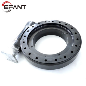 Pabrik Luoyang <span class=keywords><strong>Slewing</strong></span> <span class=keywords><strong>Drive</strong></span> Cross Roller Worm Slew <span class=keywords><strong>Drive</strong></span> SE9 <span class=keywords><strong>Slewing</strong></span> Ring Bearing Baja Krom untuk Pelacak Surya Dua Sumbu. - Product Image 1