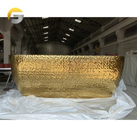 Mostrador de Recepción Curvo Personalizado CL337 con Superficie de Ondas de Agua, Barra de Forma Especial para Uso en Ingeniería con Acero Inoxidable