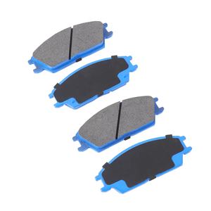 Chine Plaquettes de frein en céramique haute performance en gros d'usine DSS avec force de freinage Stong - Product Image 5