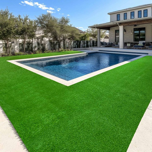 Gazon artificiel, tapis en herbe synthétique, pas besoin de tondre, facile à nettoyer, pelouse synthétique pour décoration intérieure et extérieure - Product Image 1