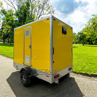 Toilette publique mobile de camping en plein air à 2 stations de remorque de toilettes de luxe portables pour salles de douche de salle de bain