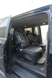 Caregiver-Friendly Car Transfer Seat <b>Part</b> with PU Leather for Land Cruiser No Manual Lifting Needed-Tengyun S5B - Product Image 2