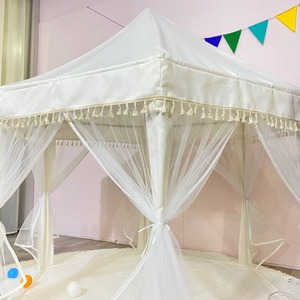 Carpa de Juego Infantil con Forma de Castillo de Princesa, Blanca, Hexagonal, con Borlas de Tela, para Niñas de 2 a 4 Años, Carpa de Juego Interior - Product Image 2