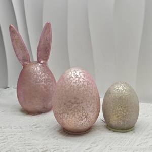 بيض عيد الفصح الزجاجي الوردي المصقول المصنوع يدويًا الأكثر مبيعًا، طقم من قطعتين مع أضواء LED لتزيين عيد الفصح - Product Image 4