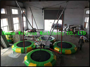 Parque <span class=keywords><strong>de</strong></span> Atracciones portátil para 4 personas en 1, trampolín <span class=keywords><strong>de</strong></span> <span class=keywords><strong>salto</strong></span> bungee montado en remolque, precio - Product Image 4