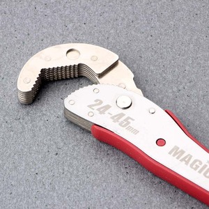 Magic Wrench Adjustable Pipe Wrench 24-45mm Serrated Jaw Metric Manual Operation - Product Image 2