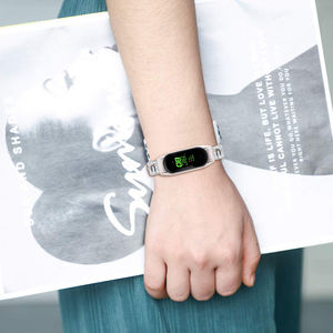 Cinturino in metallo con strass per gioielli di moda per Xiaomi <span class=keywords><strong>Mi</strong></span> <span class=keywords><strong>Band</strong></span> <span class=keywords><strong>5</strong></span> - Product Image 6