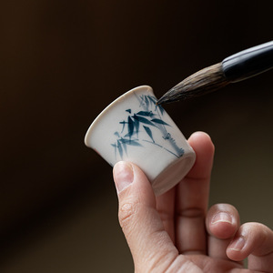 Taza de té de porcelana pintada a mano con diseño de bambú azul, taza pequeña para degustación de té, uso doméstico. - Product Image 3