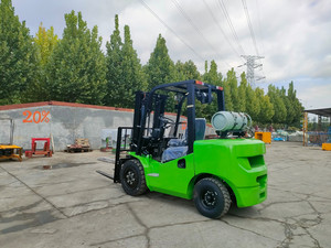 Ruijie CPC30 4x4 Drive <strong>Diesel</strong> <strong>All</strong> <strong>Terrain</strong> <strong>Forklift</strong> 3 Ton Three Stage Mast Pneumatic Tire for Farm Use - Product Image 3