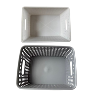 Panier de rangement multifonctionnel pour la maison, idéal pour les salons, les chambres et divers besoins de rangement domestique.