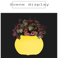 Pot de fleurs lumineux à LED pour l'extérieur Paysage créatif Pot de fleurs en plastique moulé par roulement