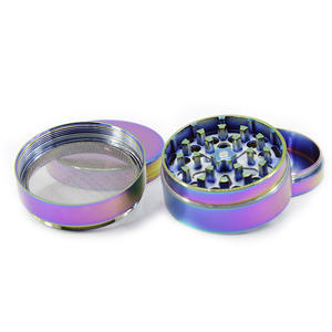 Grinder Magnetico per Erbe e Tabacco con Logo Personalizzato, 50mm, 4 Strati, in Lega di Zinco |   Macina Spezie Multicolore con Denti a Diamante Sfumati Arcobaleno - Product Image 5