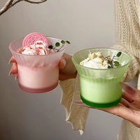 Coupe à dessert moderne en verre dépoli dégradé, avec bord cannelé et évasé, pour crème glacée, pudding, yaourt et mousse