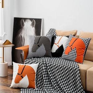 Lumière luxe Ins style tête de cheval oreiller ensemble mille oiseaux grille imitation cuir canapé coussin modèle chambre voiture taille oreiller - Product Image 2