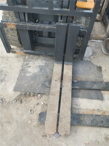 Montacargas Komatsu FD35 Usado de 3.5 Toneladas con Desplazamiento Lateral y Mástil Triple para Almacén CE EPA FD35 - Product Image 5