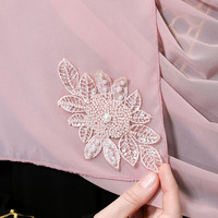Hijab en mousseline pour femmes musulmanes avec broderie florale perlée - Élégant foulard islamique pour tous les jours et les occasions formelles