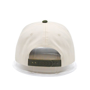 Casquette de baseball en daim bicolore avec broderie et impression en relief, tissu courant, ajustement réglable, style image - Product Image 3