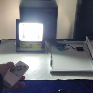 Projecteur solaire extérieur étanche avec télécommande 100W haute puissance SMD 5054 Lampe solaire de <span class=keywords><strong>jardin</strong></span> LED haute puissance - Product Image 4