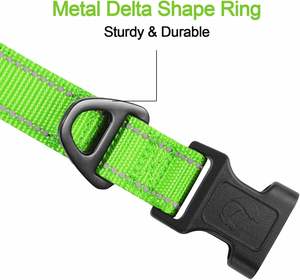 Collier pour <span class=keywords><strong>chien</strong></span> réfléchissant solide en néoprène rembourré avec anneau en D en métal réglable en nylon pour chiens de taille moyenne Utilisation en extérieur - Product Image 3