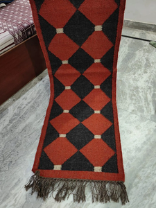 Tapis de couloir en laine et jute fait main |   Tapis Kilim Géométrique Noir en Terre Cuite pour Couloir et Entrée de Style Bohème, Sud-ouest et Ferme - Product Image 3