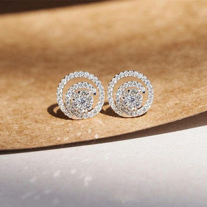 Orecchini a Perno con Disco Traforato e Cristalli per Donne, Accessori di Moda Minimalisti per Uso Quotidiano - Product Image 6