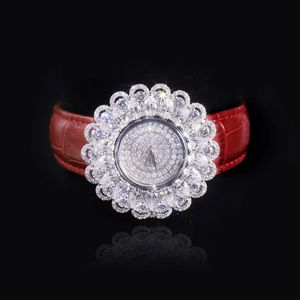 Montre de luxe personnalisée OEM en moissanite, boîtier en argent 925, mouvement à quartz suisse, verre saphir, montre de luxe sertie de pierres pour hommes et femmes - Product Image 6