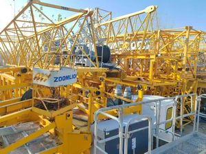 Grúa Torre Sin Plataforma Zoomlion WA7527A-16D en Buen Estado, Grúa Torre Usada con Plataforma Giratoria Superior - Product Image 3