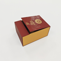Boîtes d'emballage de parfum de luxe avec gaufrage carton rigide matériaux recyclés pour Oud & bois d'agar couleur et logo personnalisés