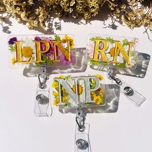 Tongxin resina vera fiore che allatta distintivo retrattile floreale alligatore retrattile Reel Clip porta Badge regalo di compleanno <span class=keywords><strong>regali</strong></span> per infermiere - Product Image 5