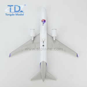 Modellino in Resina LATAM Boeing 767-300 1:200, 27cm, Personalizzabile, Certificato CE, Modello Decorativo in Scala - Product Image 4